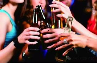 娱乐吃瓜酱浪漫喝酒